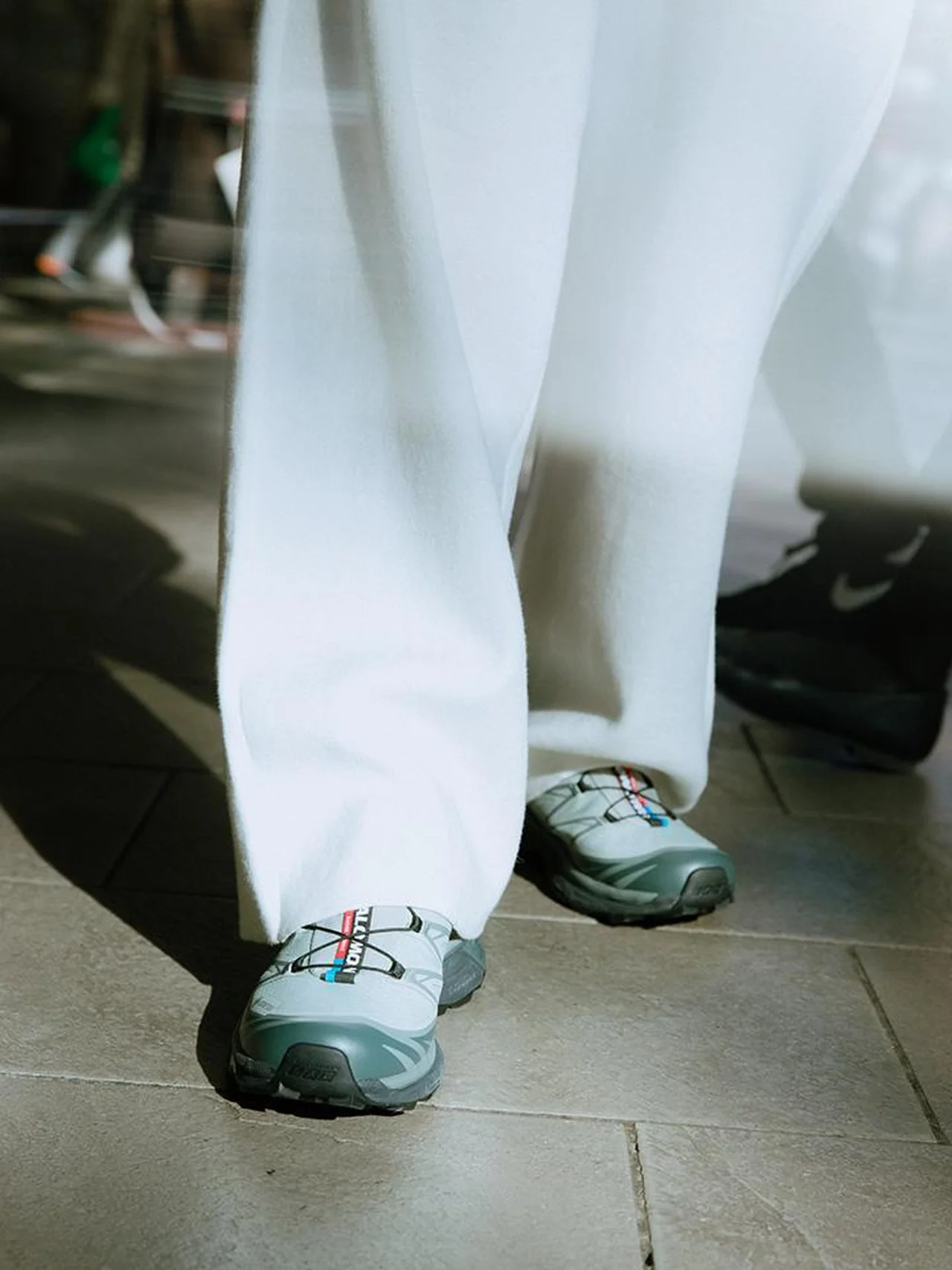 【大人の春スニーカー】差がつく「サロモンの画像_2