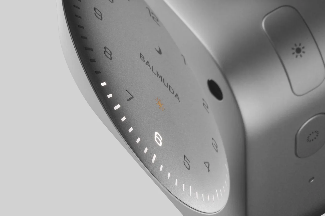 【バルミューダ】新作は“針のない置き時計の画像_16