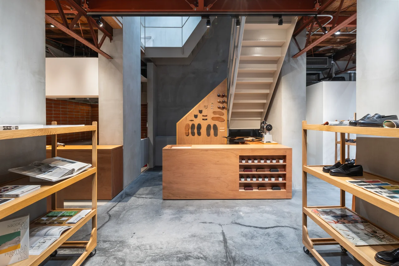 【ジェイエムウエストン】名品ローファーの限定モデルも。アトリエ・ブティック「J.M. WESTON ATELIER」が日本橋浜町エリアにオープン③