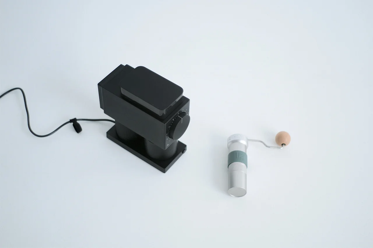 （右）1Zpresso「Zpro」／（左）Fellow「Ode Brew Grinder Gen2」