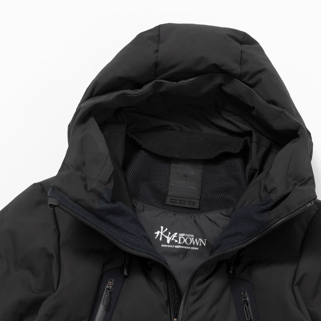 エディター私物 デサントオルテラインの水沢ダウン