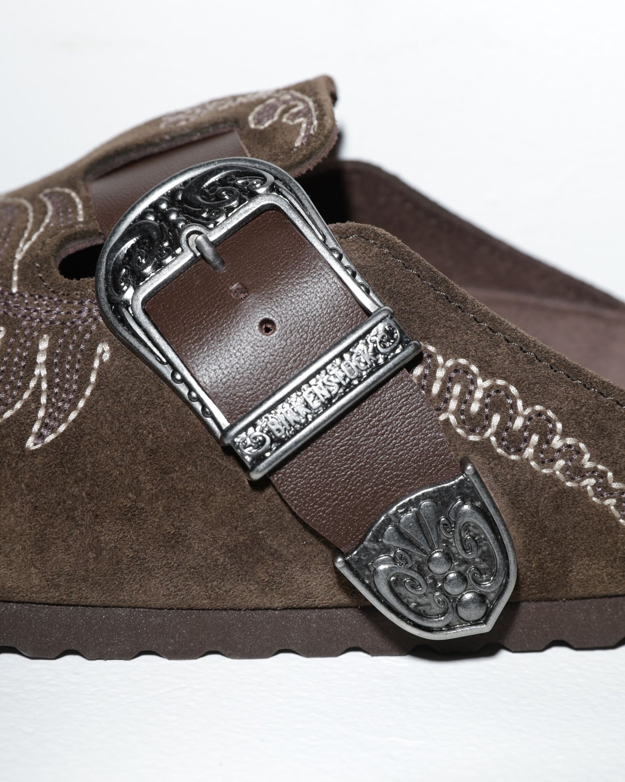 BIRKENSTOCK by ETROの「ボストン」の側面