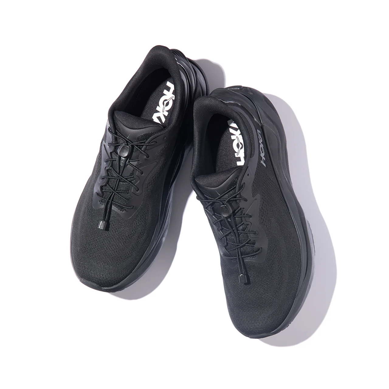 立ち仕事用に開発されたホカのスニーカー「アラヒ SR」