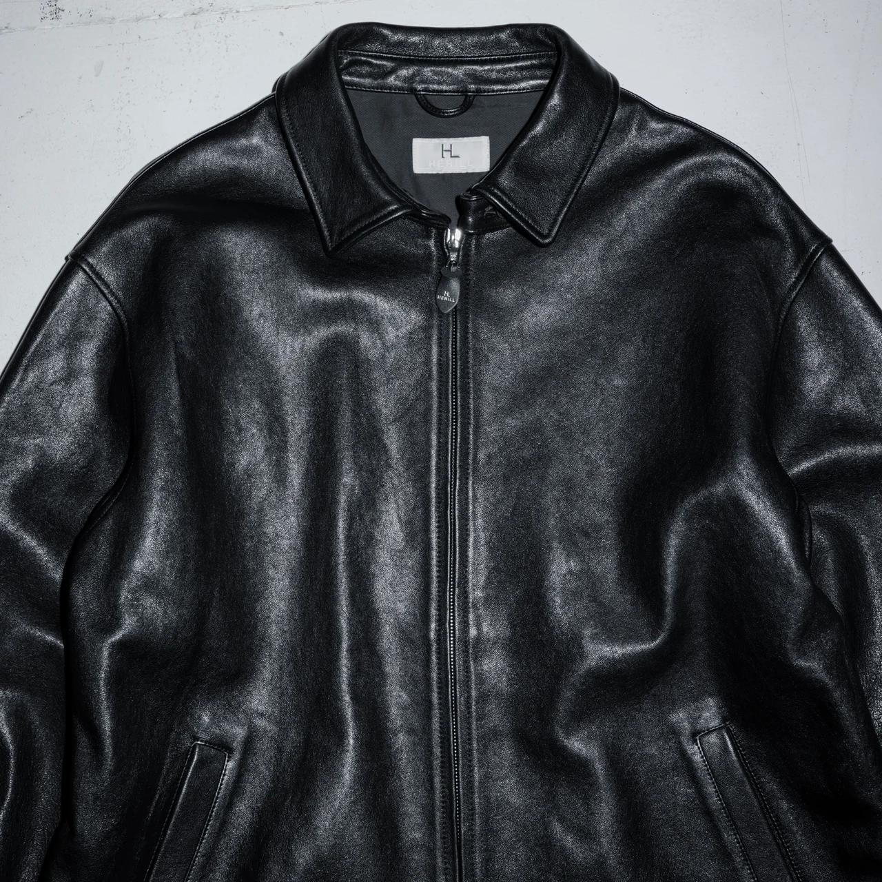 Herillのラムレザージャケット アップ