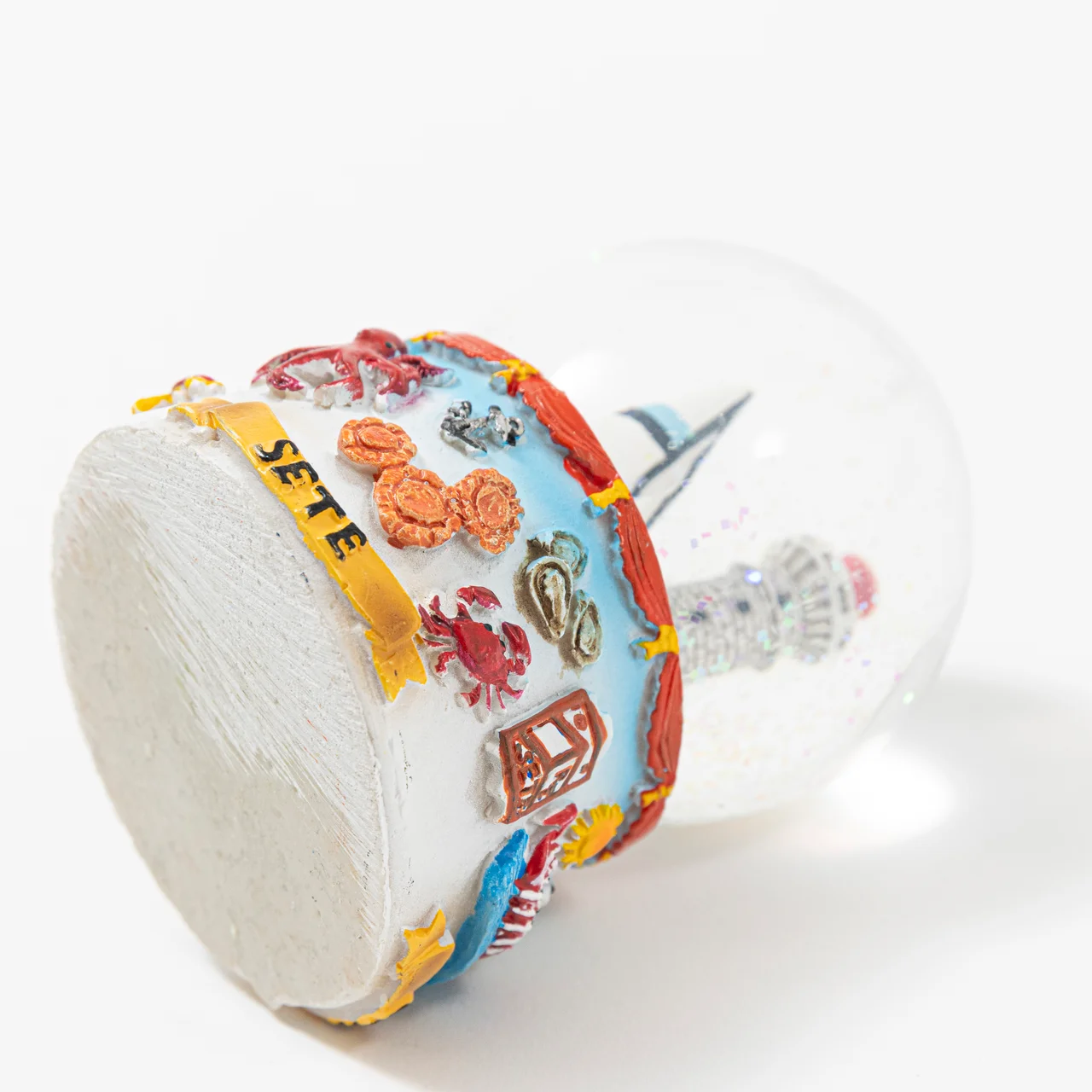 エディター私物 灯台のスノードーム