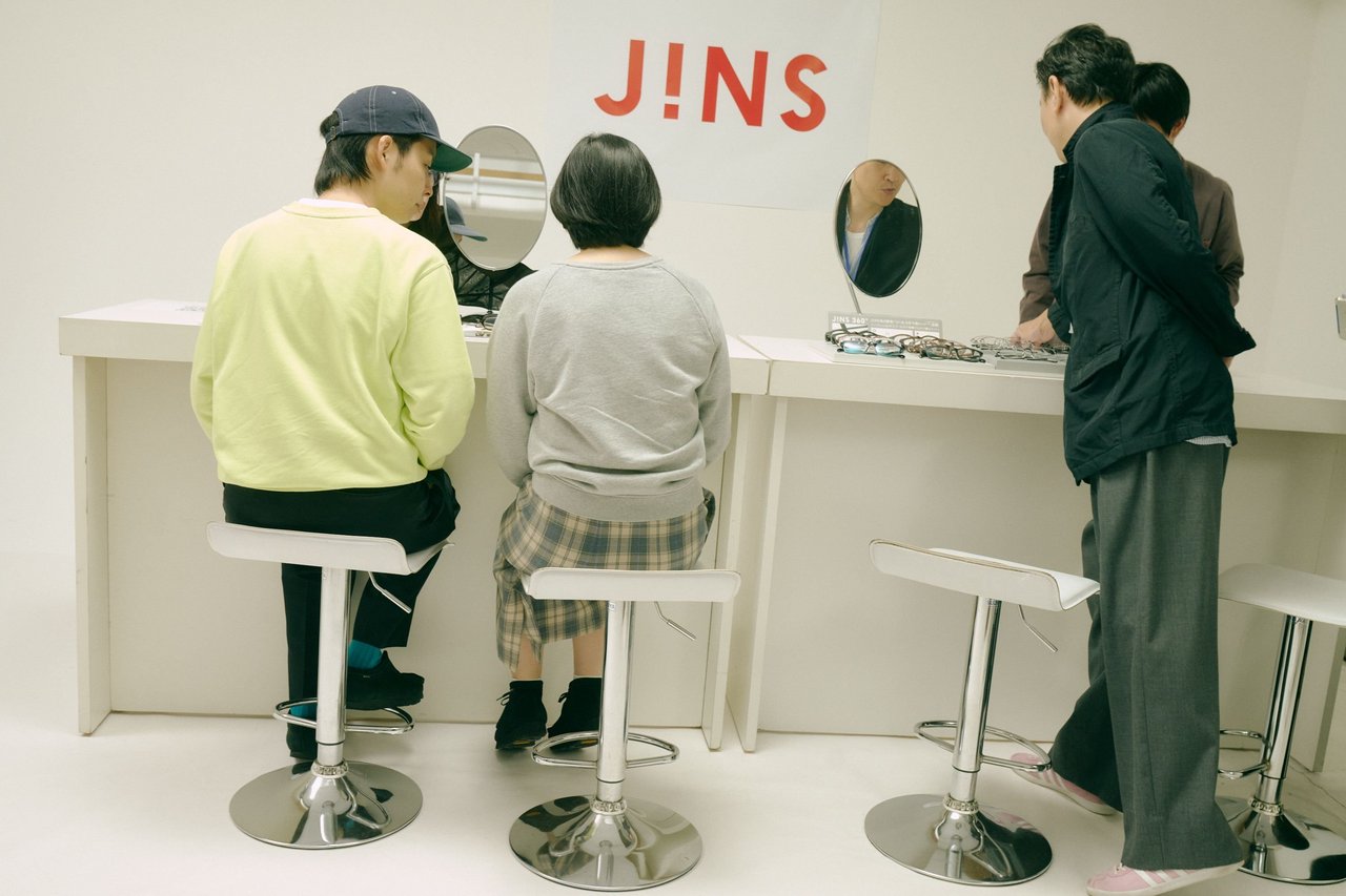 JINSブース