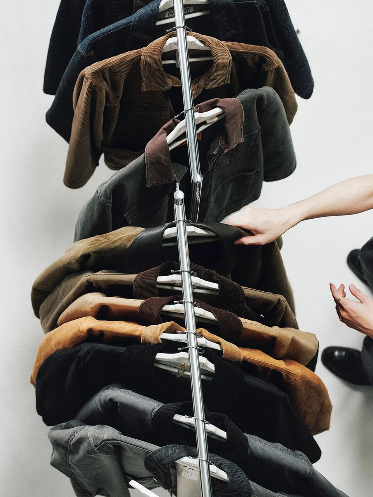 スタイリスト3人が語る「いま大人が着るべの画像_12