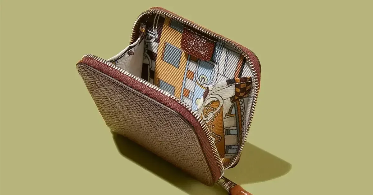 エルメス】最強開運日に大人が買うべき2025年冬の新作「ミニ財布