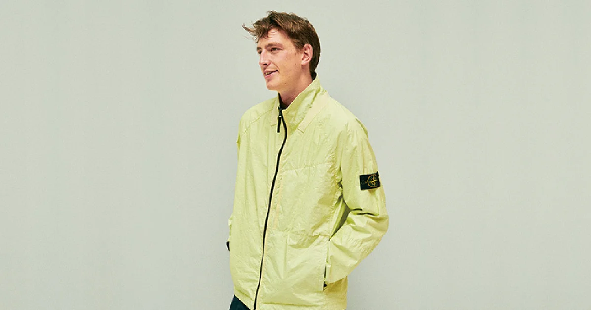 早い者勝ち！Stone  ナイロンシャツジャケット Lサイズ 早い者勝ち！STONE ISLAND ブラックナイロンジャケット L - メルカリ