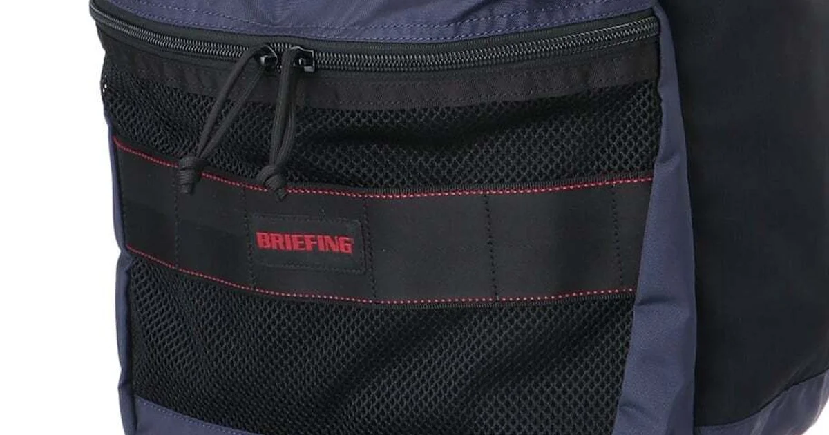 大人のオンオフ兼用バッグ】「ブリーフィング」の定番名品を軽量化