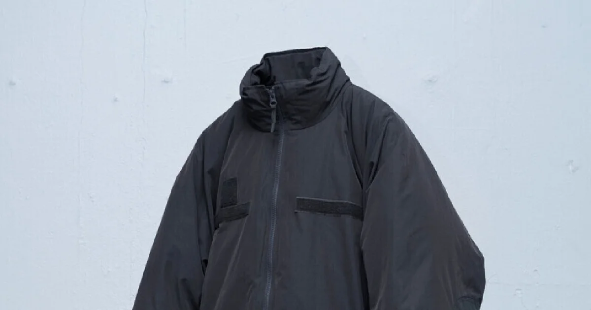 【美品！】blurhms ブラームス L'ECHOPPE 別注 ダウン レショップのブラームス別注アウター、シルエットや素材をモダン
