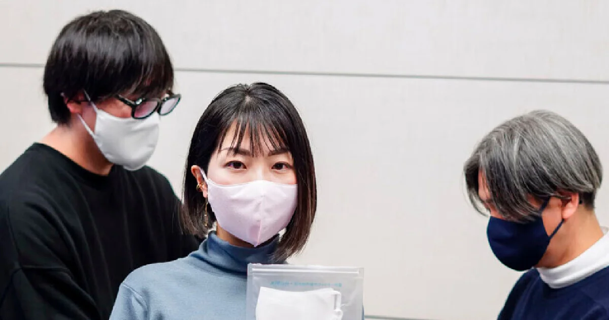 大人のユニクロ】元日発売。吉岡徳仁「エアリズム 3Dマスク」を