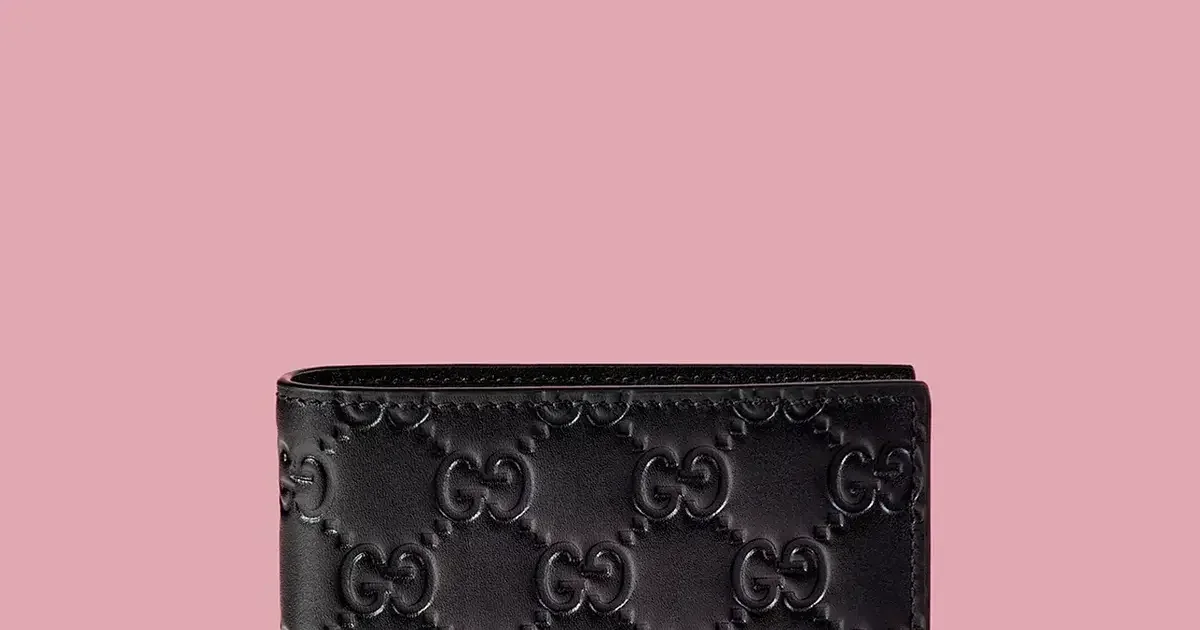 GUCCI　長財布 2025年最後のラッキーデーに！ 【グッチ】の名品財布を2026年のバディ