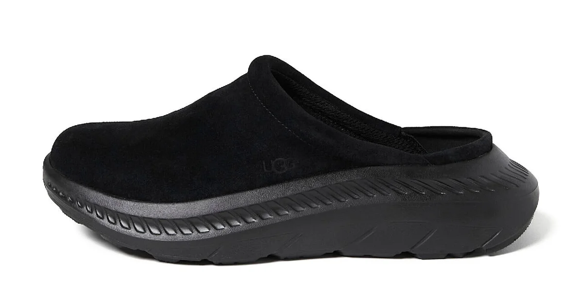 大人が履きたい黒スリッポン】「UGG×N.ハリウッド」のコラボ第3弾 | UOMO