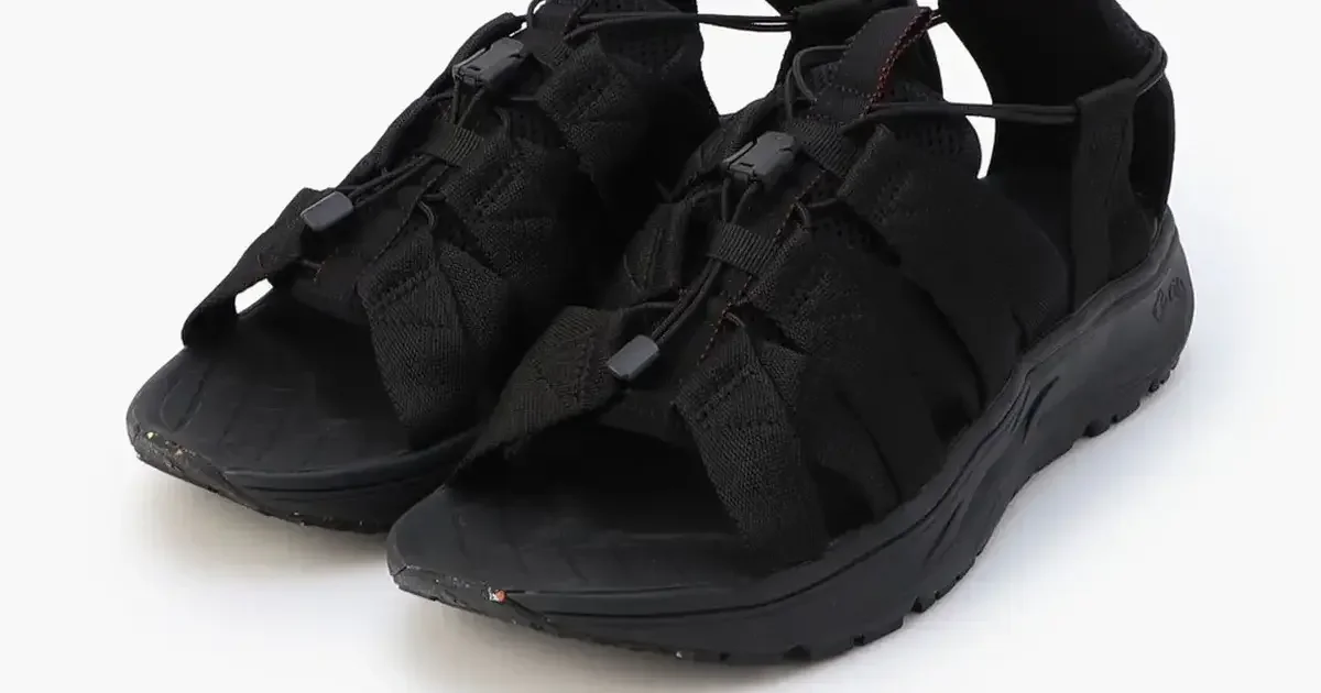 大人のリカバリーサンダル】夏本番前に手に入れたい「ブリーフィング