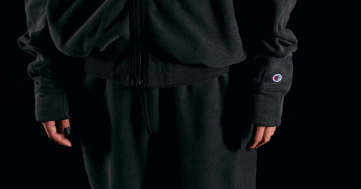 大人のスウェット】リバースウィーブを再解釈。人気コラボ