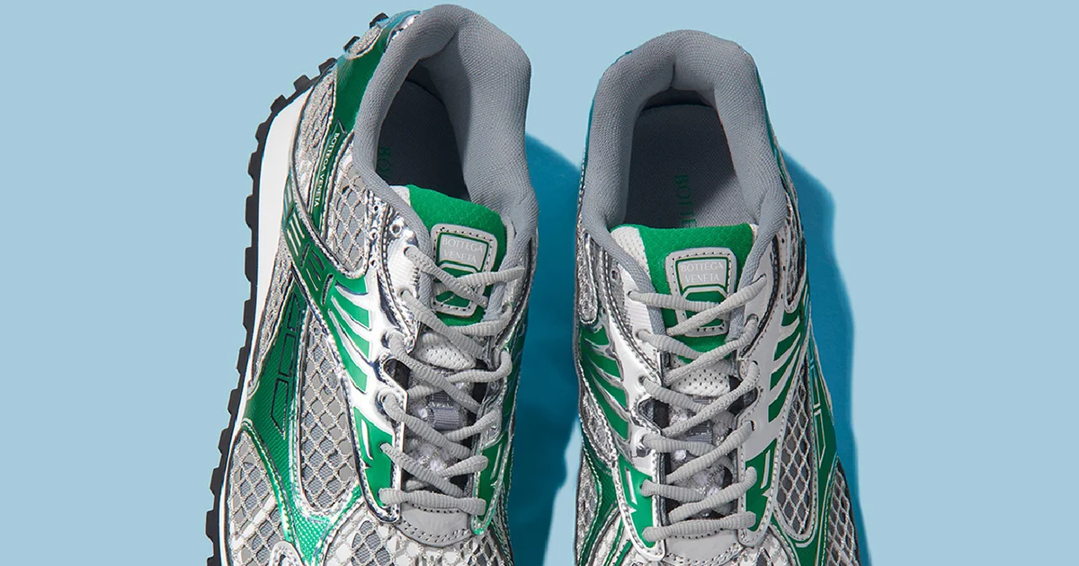 【新品・未使用】ボッテガ パース スペース/マッドorオリーブ ボッテガ・ヴェネタ】大人が選ぶべき新作小物5選。ステッチ入りの新作