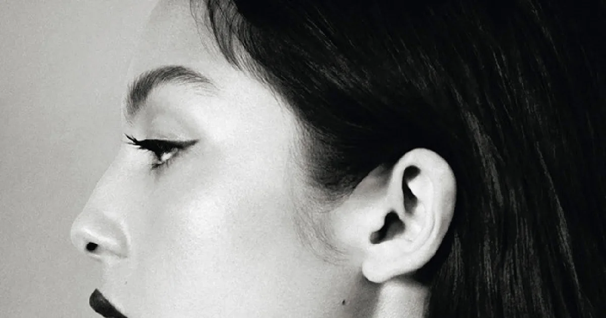 Vampire」Olivia Rodrigo｜ヴァンパイアあるあるの秀逸さ【大人が嗜む