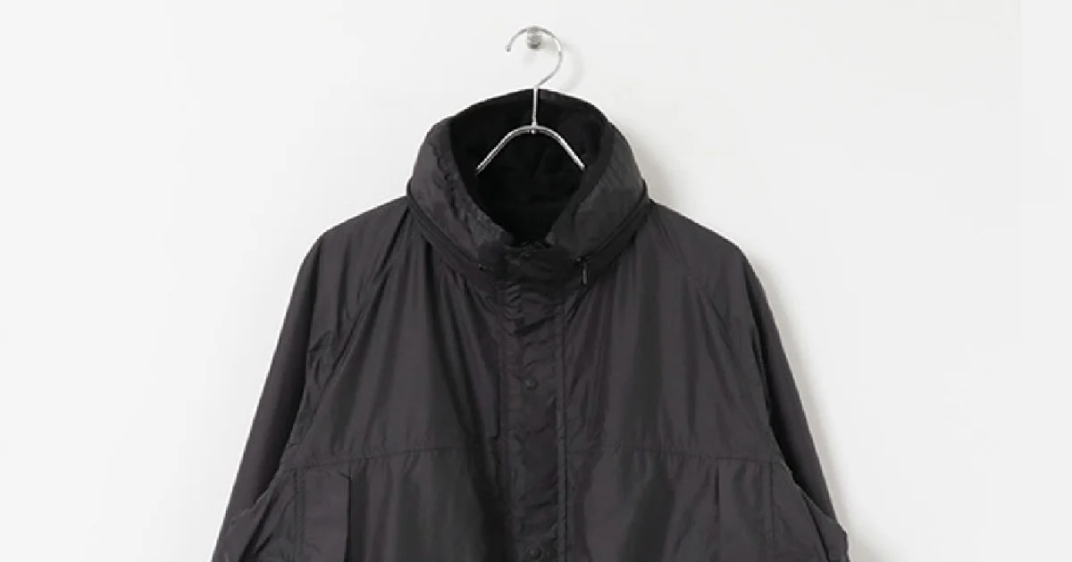 差がつく大人の黒い冬服】防水&防寒性の高さと動きやすさを兼ね備えた