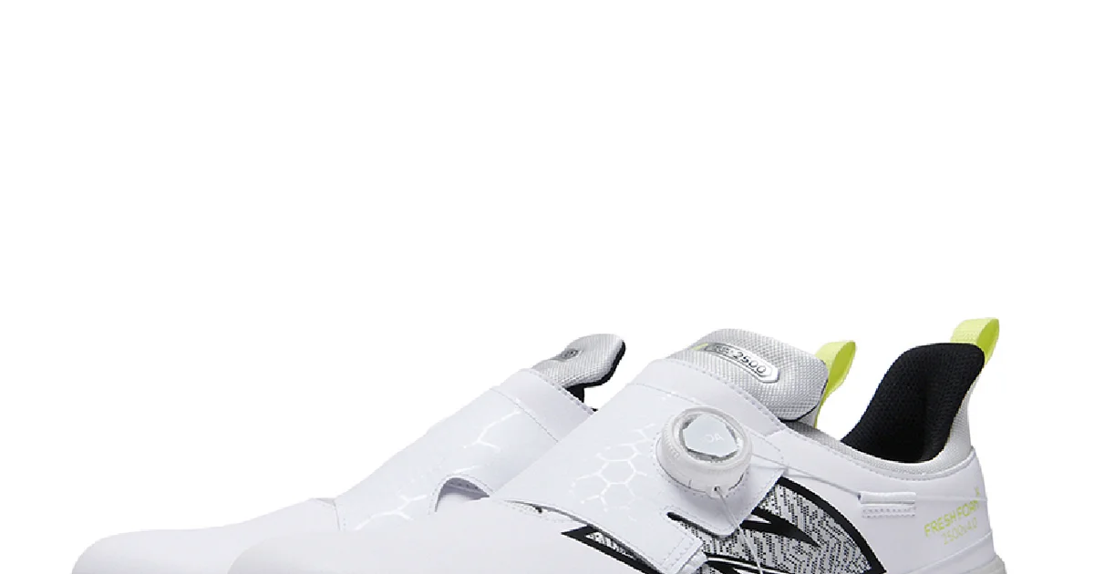 ニューバランスのゴルフシューズ】トッププロお墨付きの最新作は18