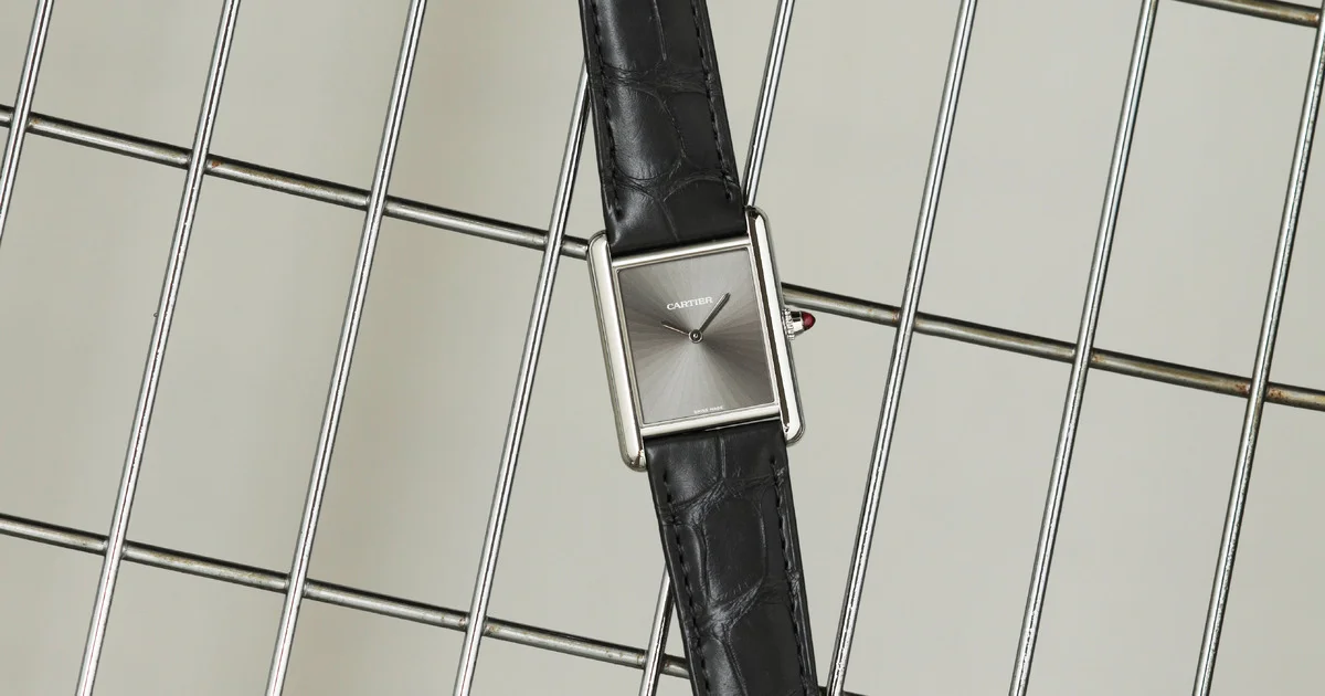 カルティエ】年を重ねた人にこそ似合う「タンク ルイ カルティエ