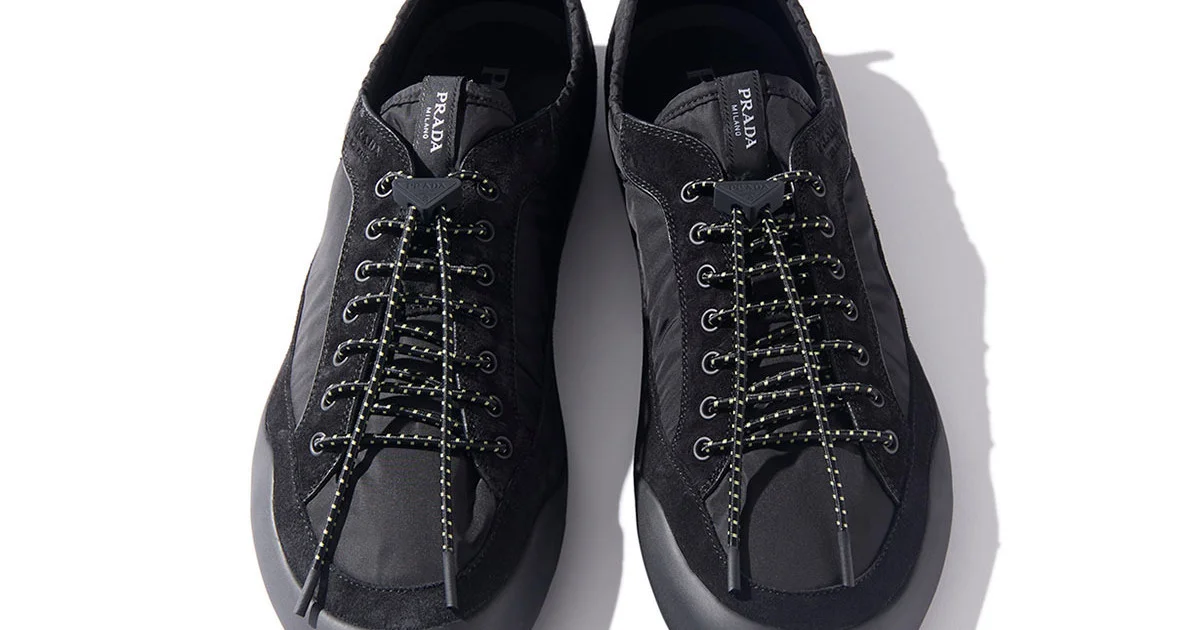 プラダ】大人が買うべき「黒スニーカー」BEST30｜薄底ソールのニュー