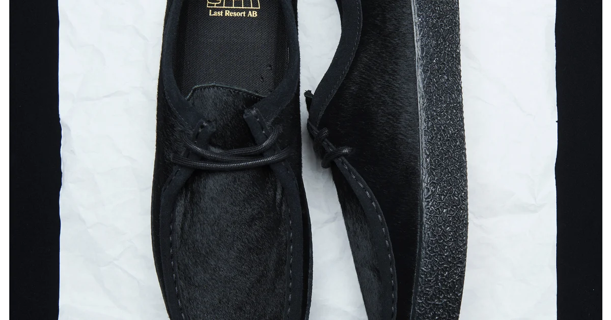 大人の黒スニーカー】ラストリゾートエービーの万能モカシンシューズに