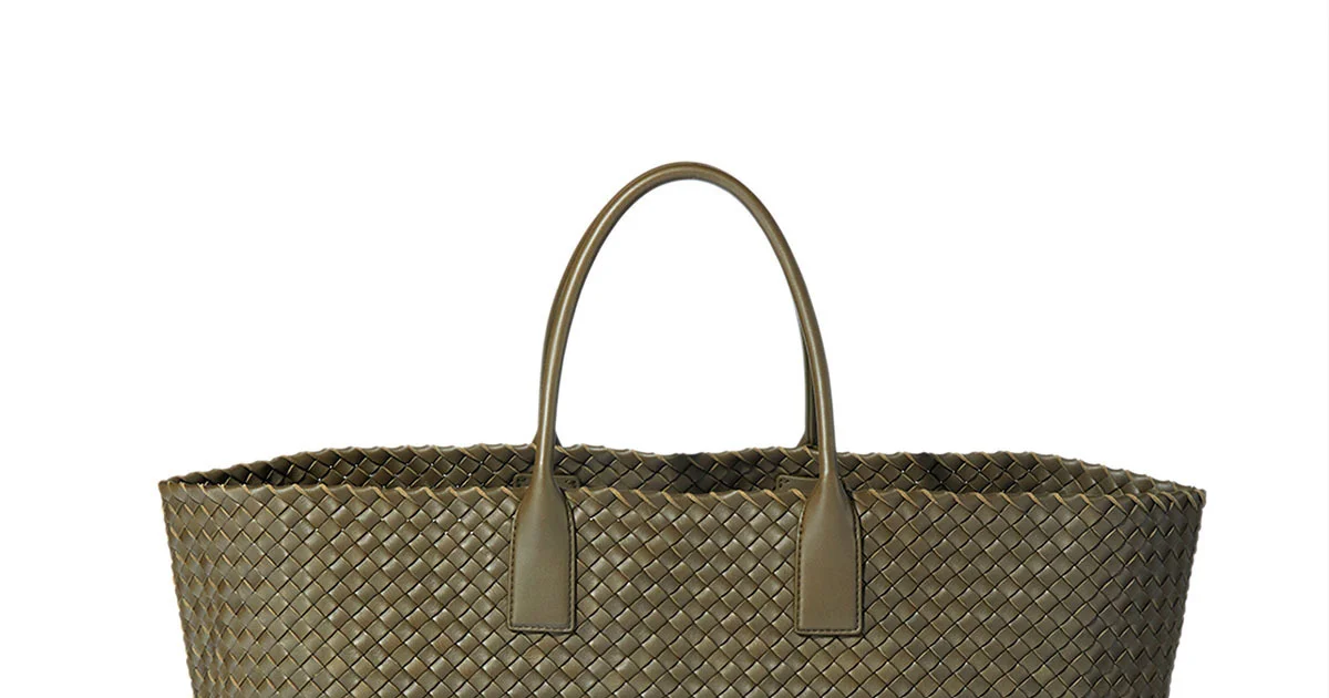 【完売必至】ボッテガ ラージホップ オフィスでも大活躍バッグ♪ 三越伊勢丹 | Bottega Veneta/ボッテガ・ヴェネタ_Women通販