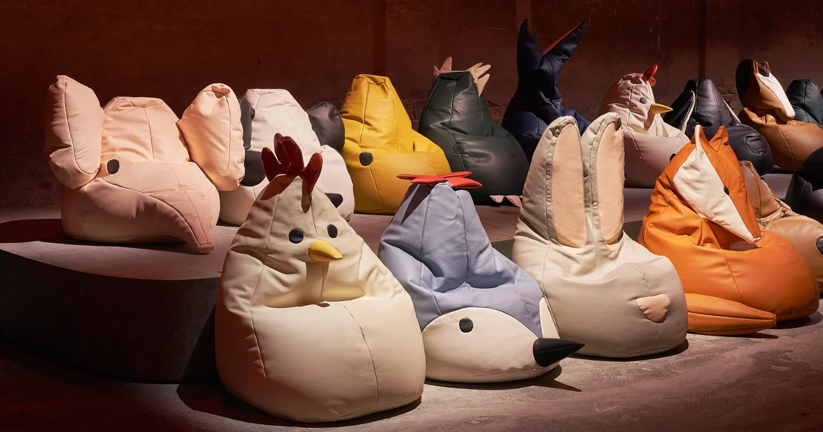 ボッテガ・ヴェネタ】ショーで話題を呼んだ動物チェアが登場！ 表参道