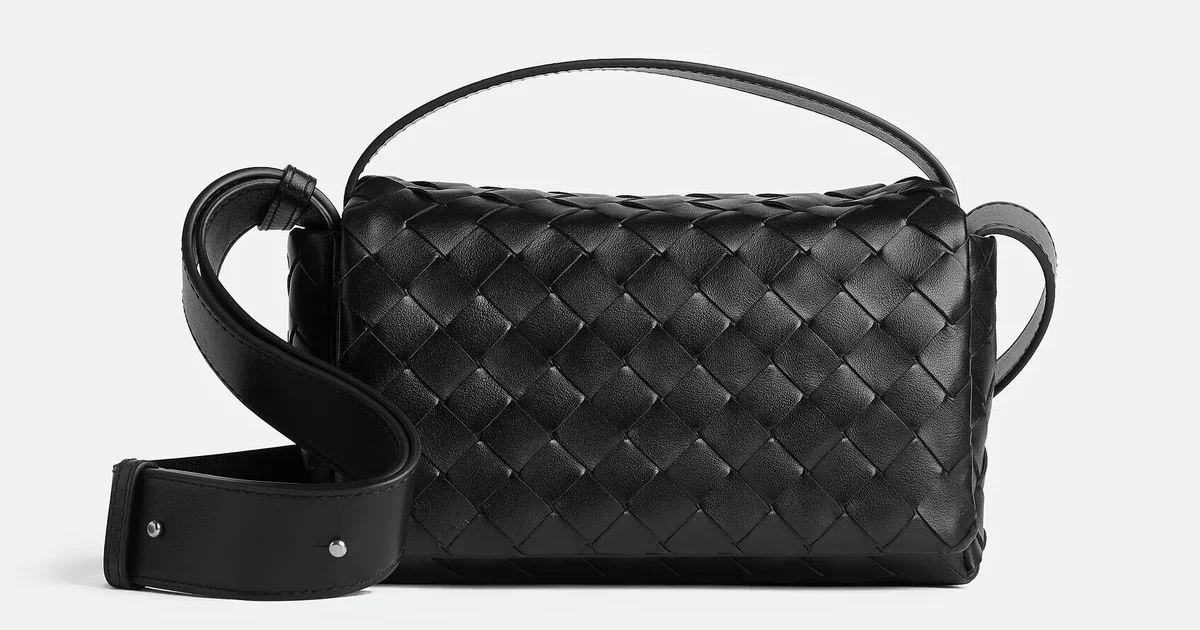 ボッテガ・ヴェネタ】意外になかった「フラップ付き」のイントレ