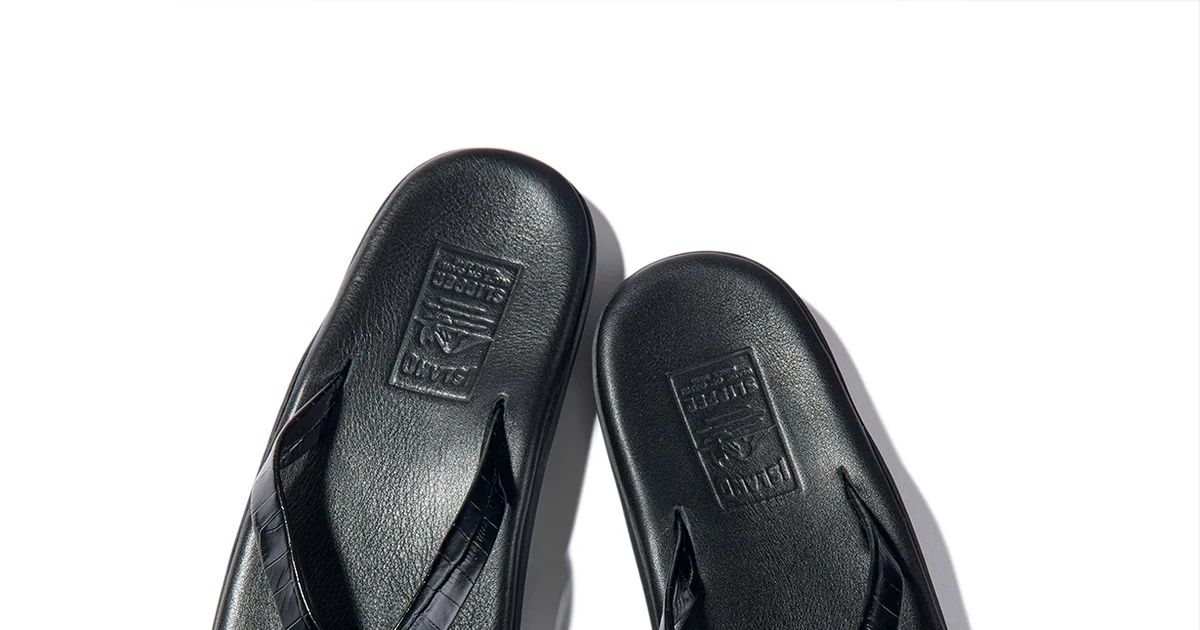 大人のサンダル】昨夏は即完売。アイランド・スリッパの人気NO.1モデル