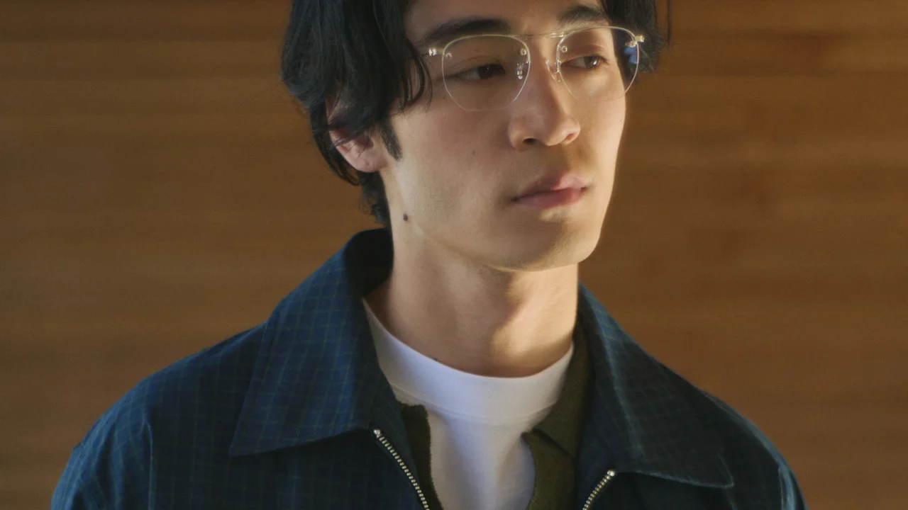 懐かしさとモダンが共存する、知的カジュアル【04＋09】