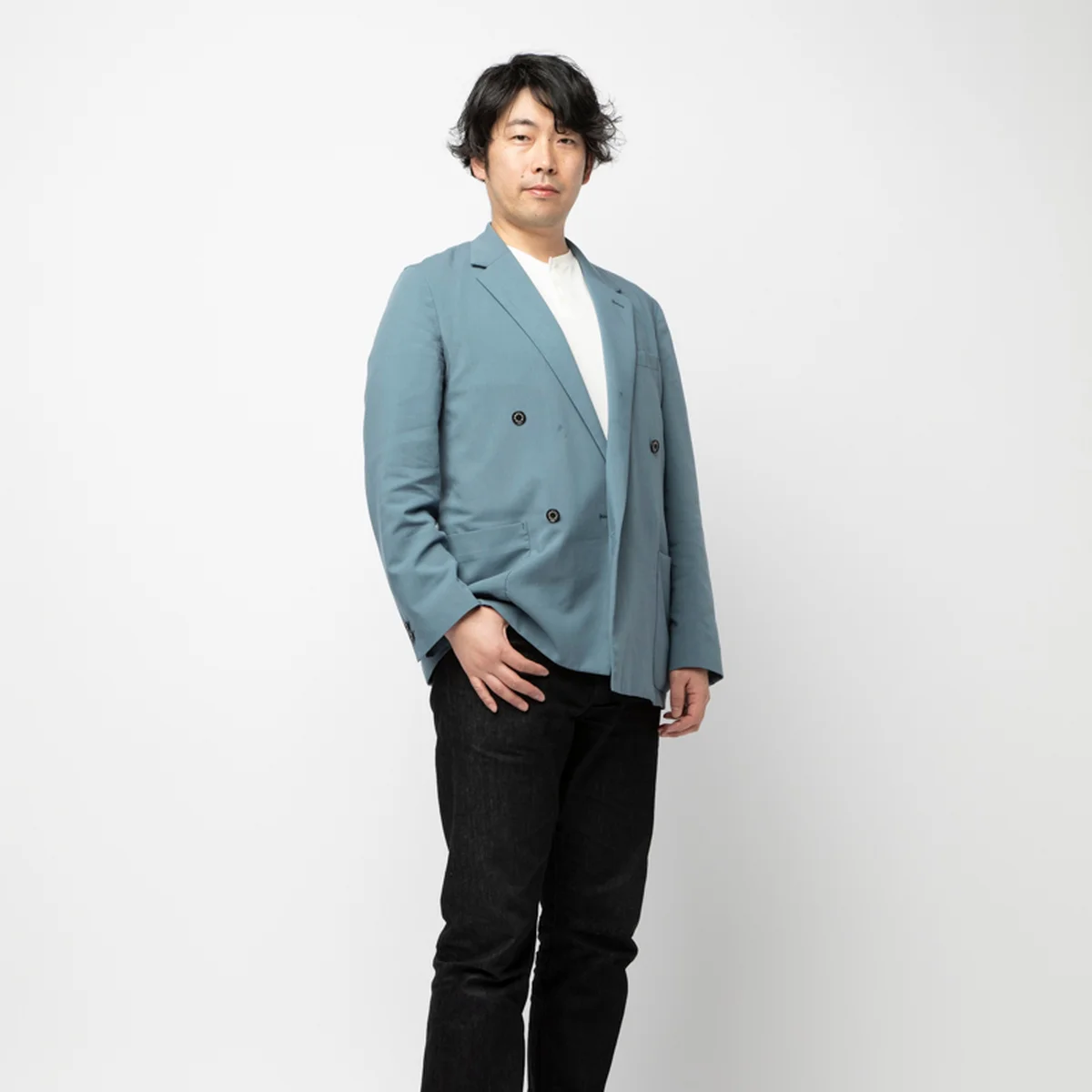 休日きれいめスタイルのボトムはユニクロデニム
