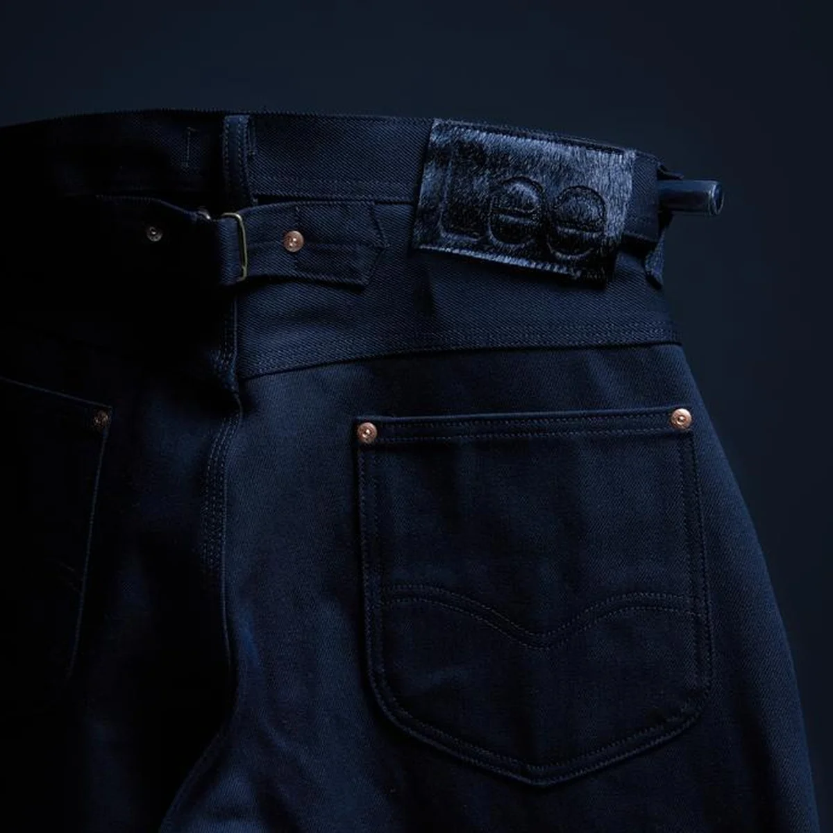 【差がつく大人の黒デニム】「リー」と「ショット」のコラボで蘇るヴィンテージを再現したセットアップに注目