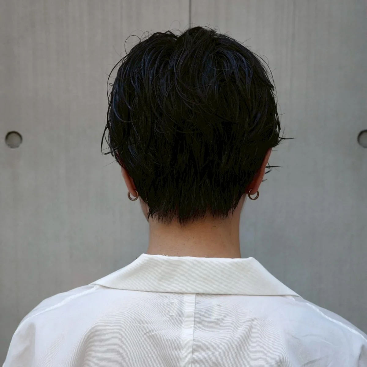 「あえて重めに残して髪のパサつきを抑える」