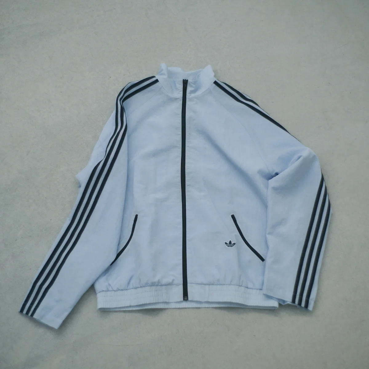 アディダス オリジナルス