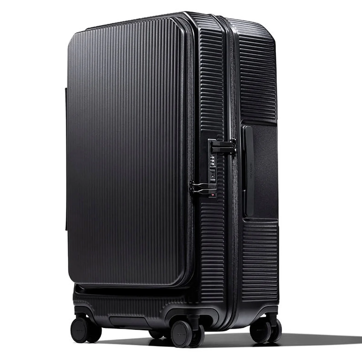 【おしゃれな大人の旅バッグ】「モノリス」の「スーツケース プロ オクタ」から長旅に便利な大容量90Lモデルが新登場 