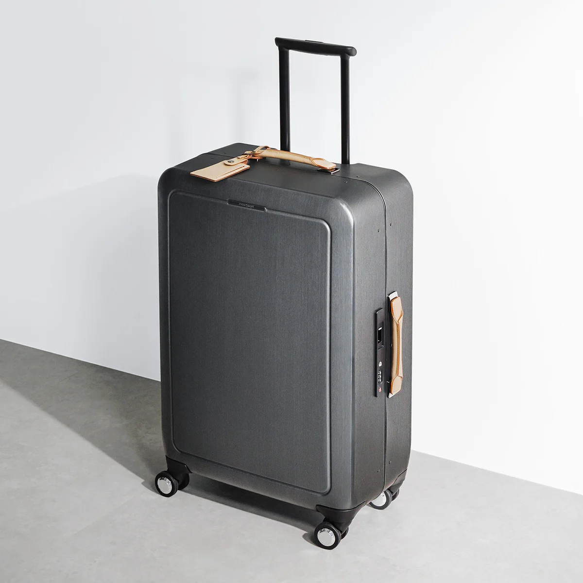 【差がつく大人の旅バッグ】大人気のプロテカ「J5 コレクション」カスタムオーダーサービスが待望の常設化【スーツケース】