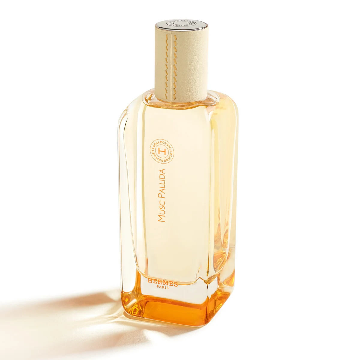 【エルメスのフレグランス】香りで描く“第二の肌”。「エルメッセンス」コレクションから新作『ムスク パリダ』が登場