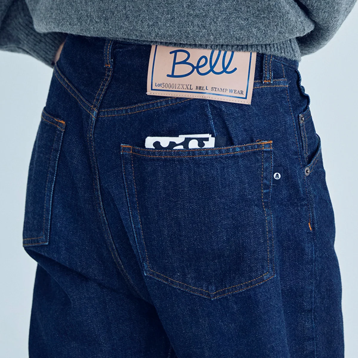 【在原みゆ紀の「手放せない」服】vol.10 BELL STAMP WEARのデニムパンツ