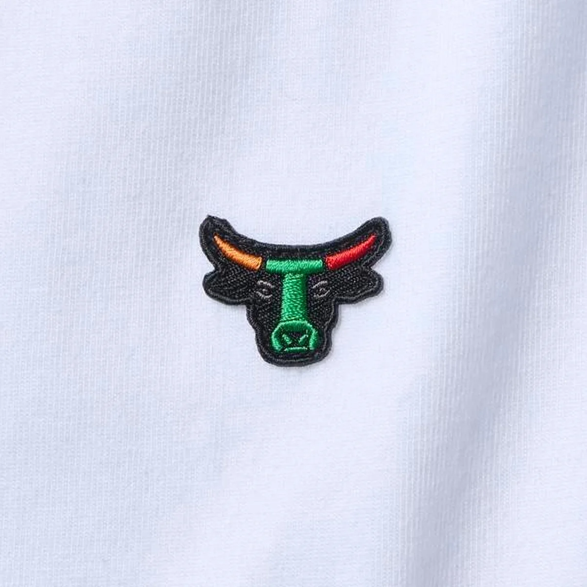 ヘインズの名品「BEEFY-T」がセブン‐イレブンに登場。初コラボのTシャツ＆ソックスは7月11日発売！