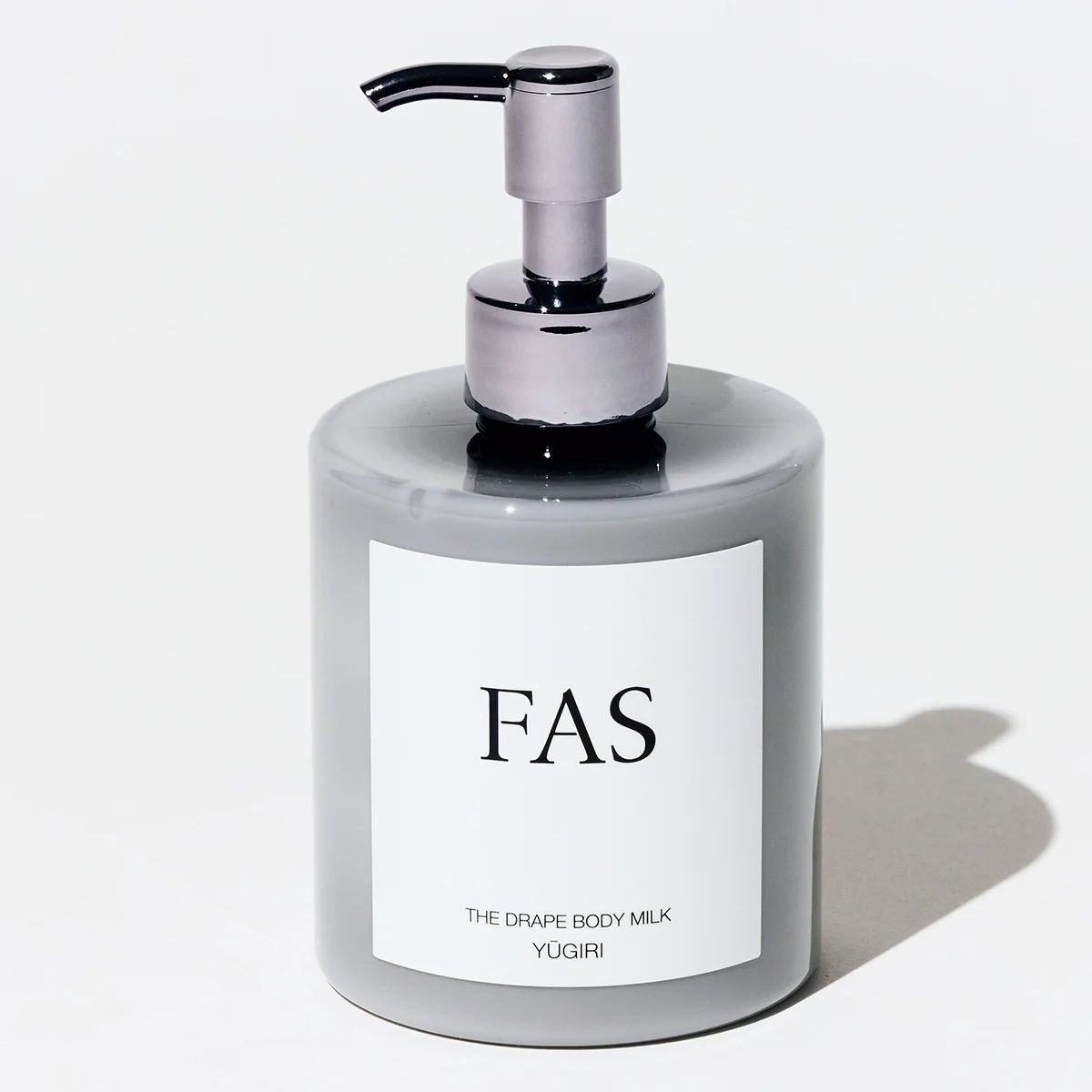 カサつく冬ボディと決別！ 発酵ケアで脱・オジ肌｜「FAS」のザ ドレープ ボディミルク YŪGIRI【オジサンのための「逆転美容」season2 vol.5】