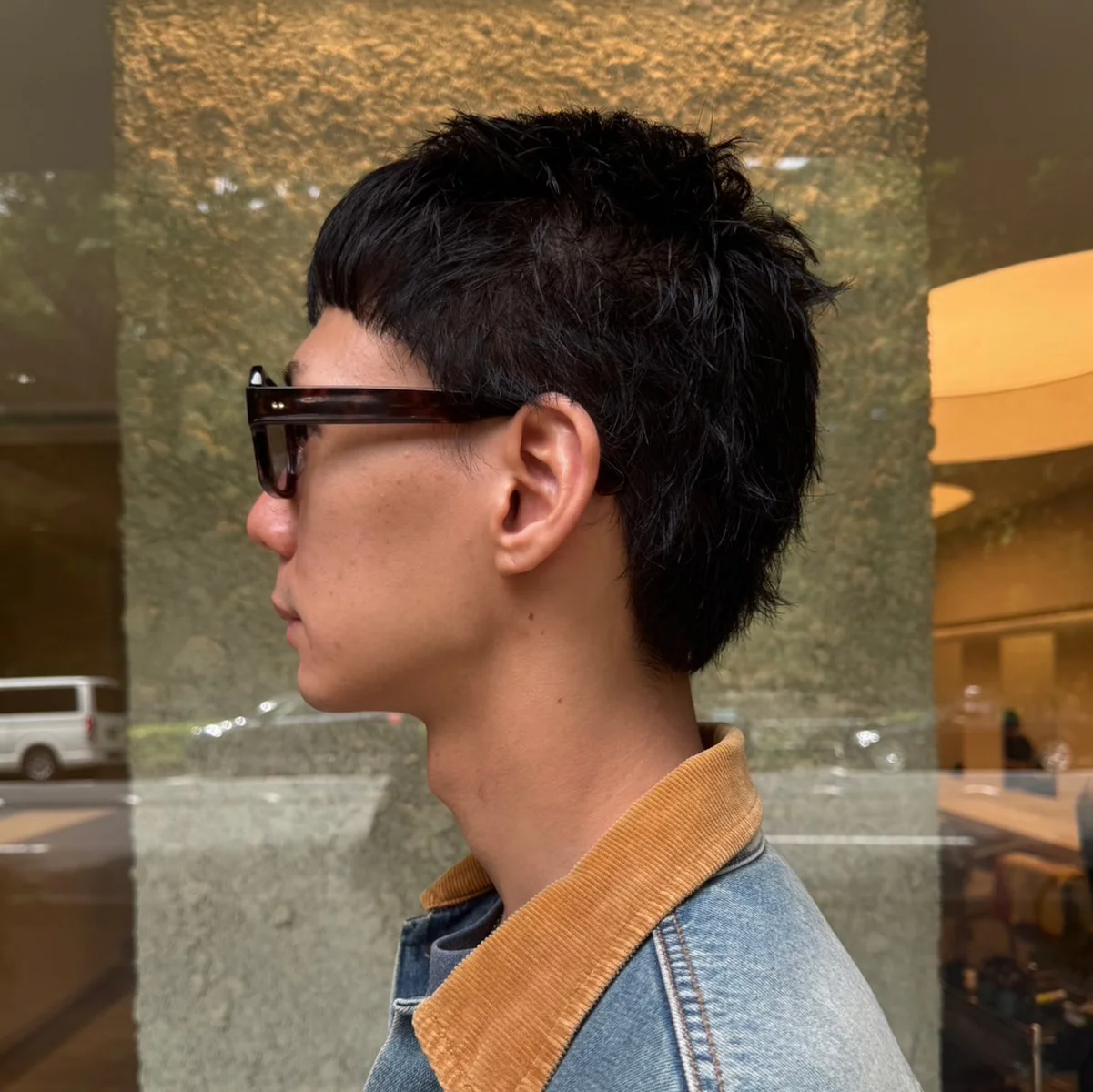 「前髪はチョップカットで重くしすぎない」