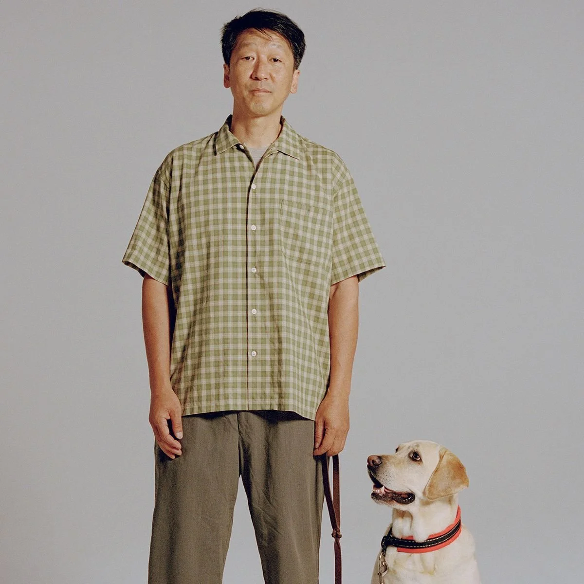 本間良二と愛犬・七男｜見た目もそうだけど一緒に過ごしていると人間に見えるときがあるんです【犬を愛する男の肖像】