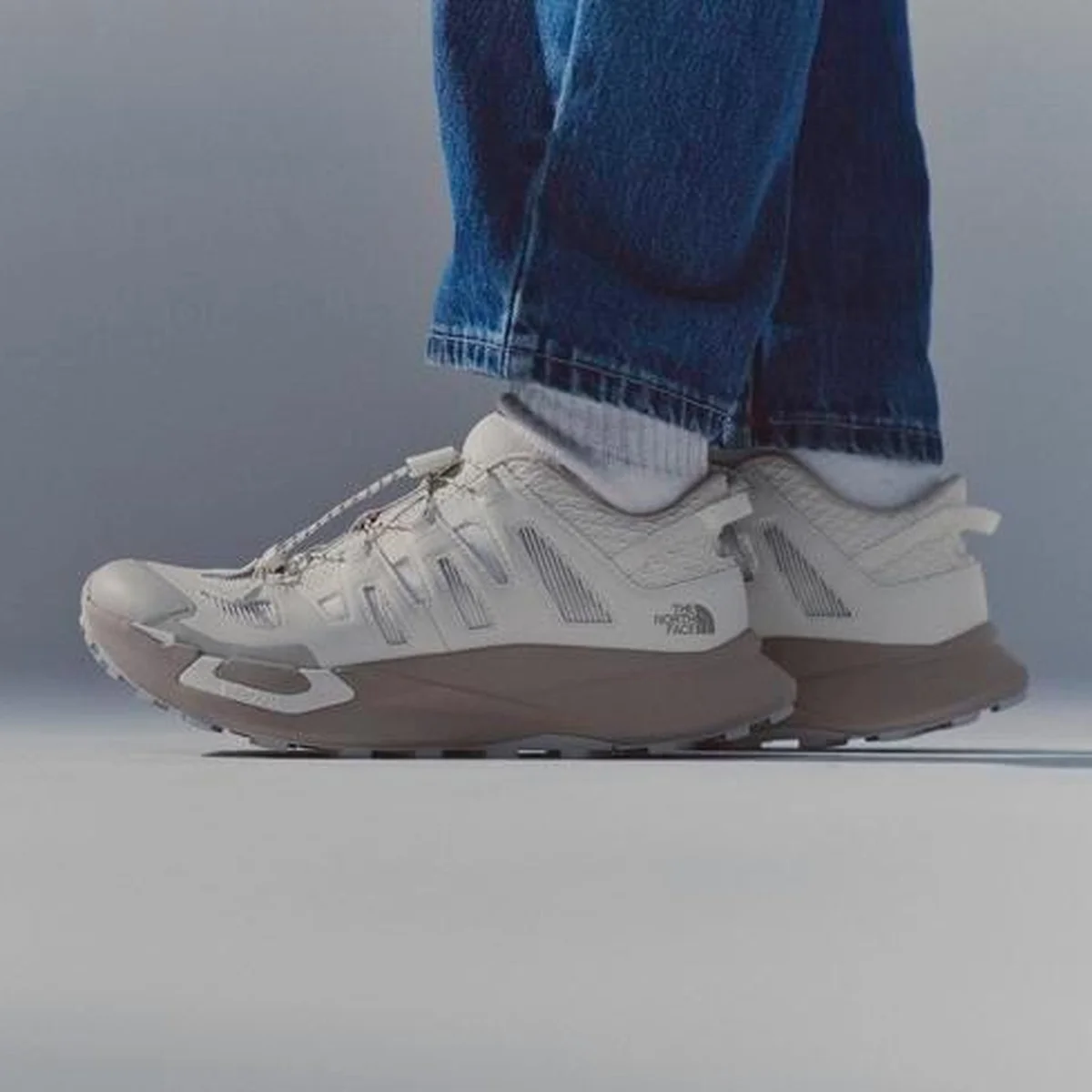 【ザ・ノース・フェイス】アスリート仕様の技術を街履きスニーカーに。ゴアテックス採用モデルを含む「VECTIV」新作4型