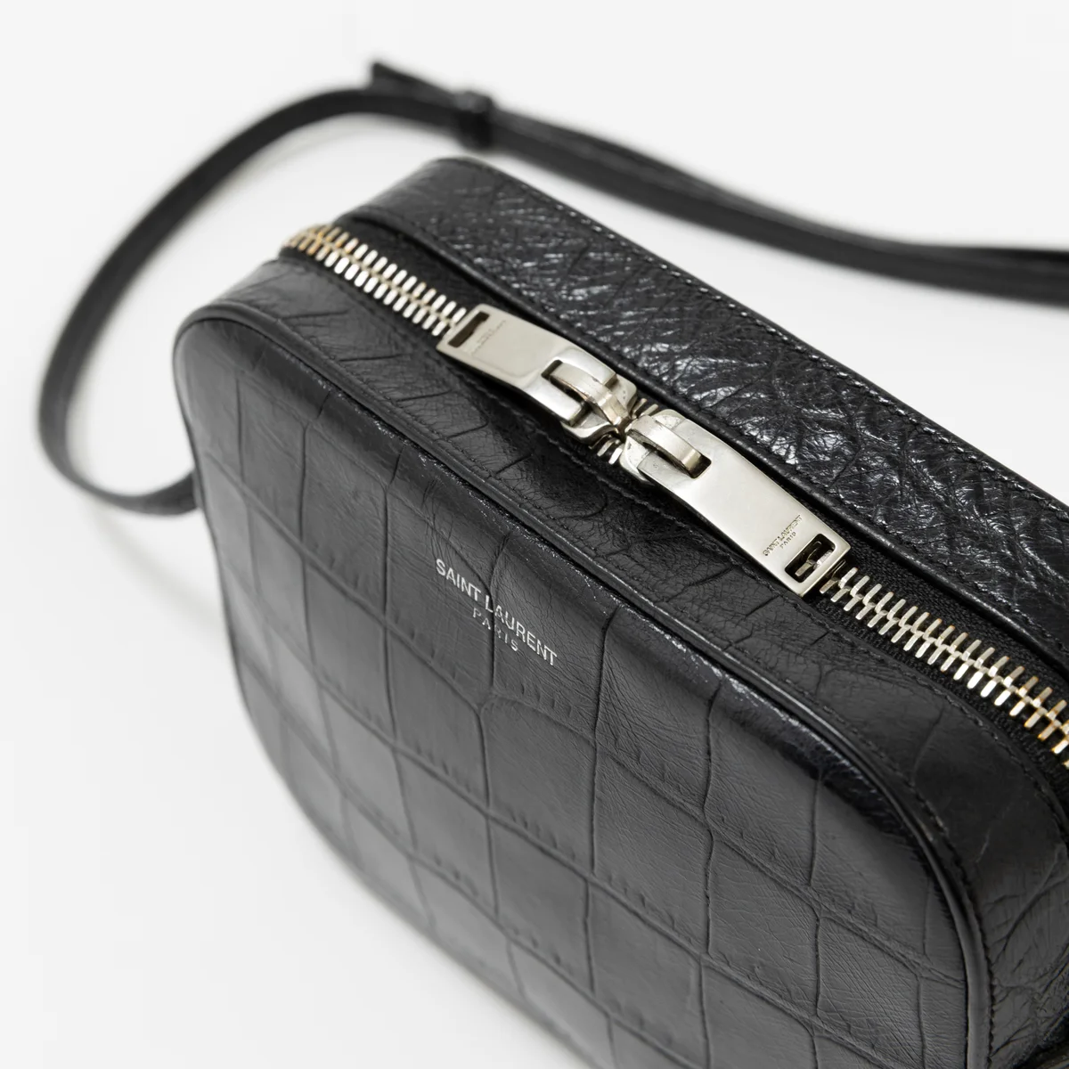 SAINT LAURENT｜カメラバッグ