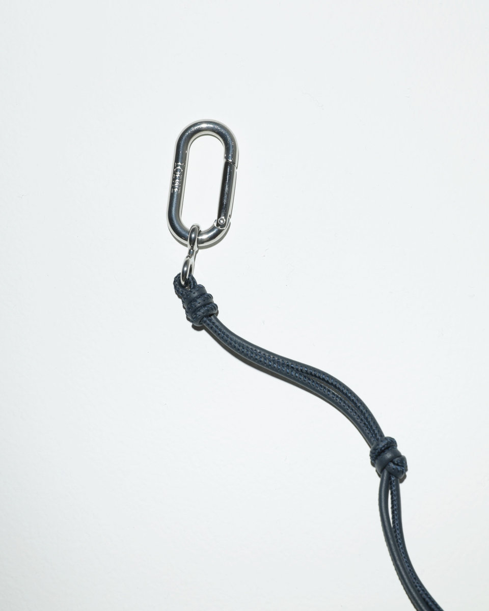 LOEWEのブルドッグ チャーム