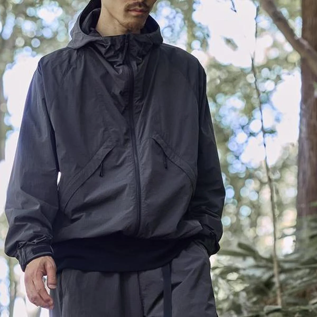 【大人の秋冬セットアップ】機能もシルエットも秀逸。「ゴールドウイン」のアークネッツ別注に注目