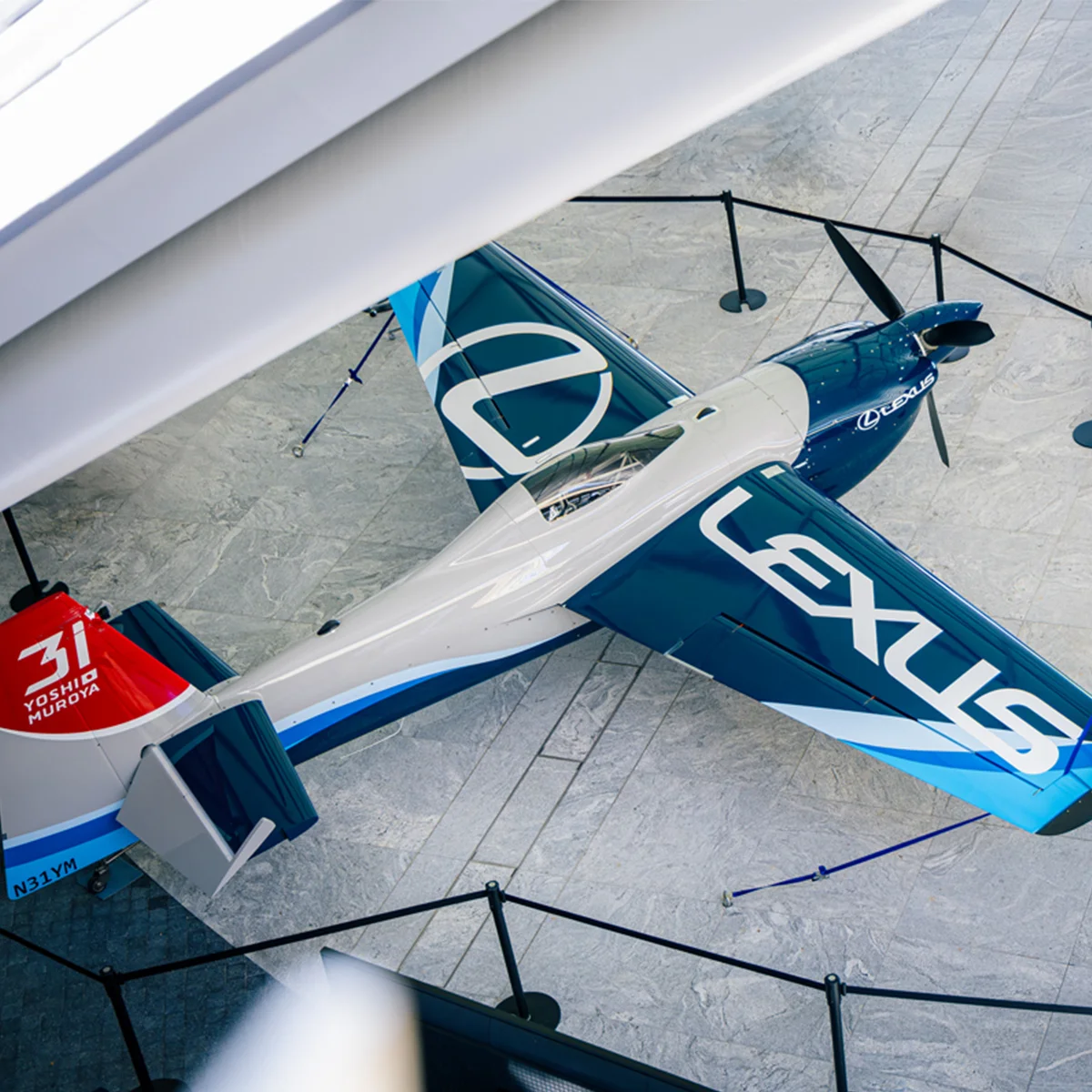 【陸と空の技術が生む戦いのドラマ】レクサスが挑むエアレースから目が離せない！