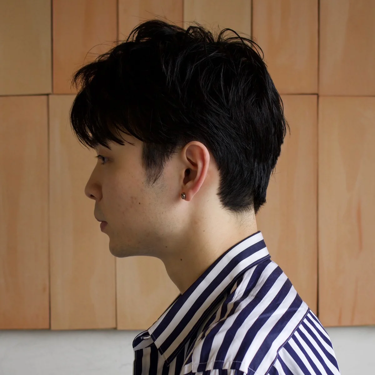 「サイドが浮きやすい直毛の人ほどおすすめ」
